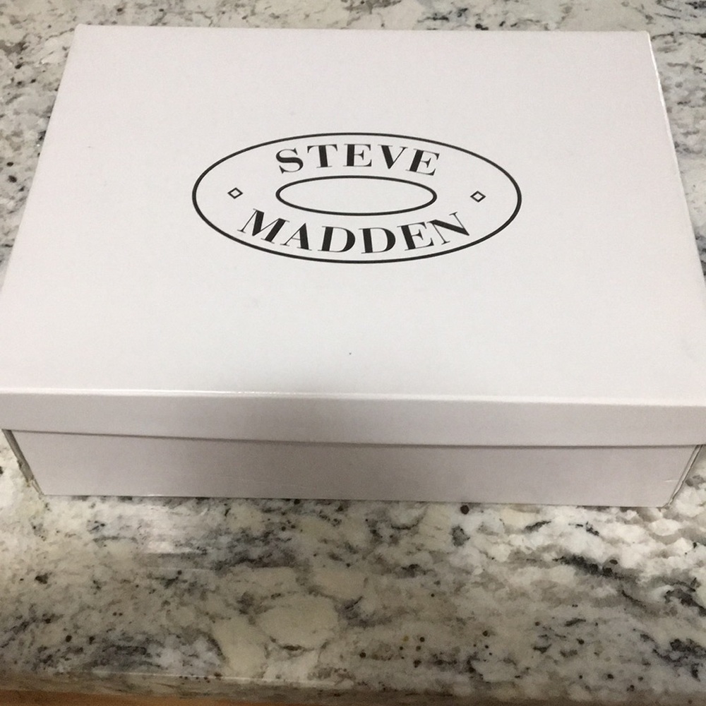 Steve Madden wedges